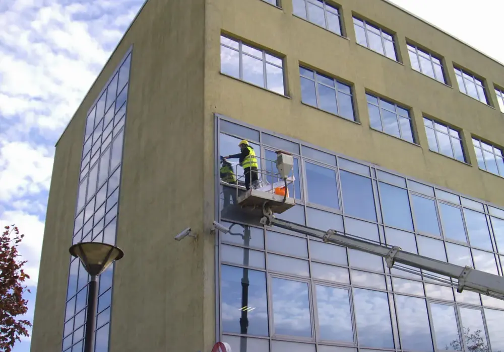 Jak zamontować okno? Kompletny przewodnik DIY krok po kroku