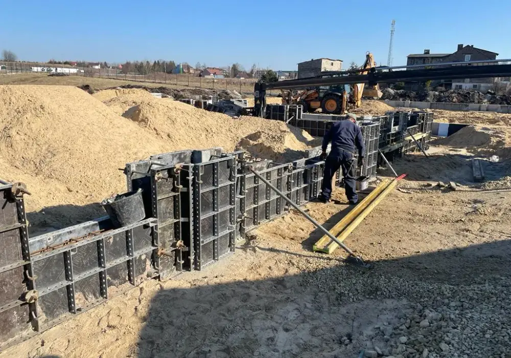 Ile stali na fundament 100m2? Zaskakujące wyliczenia i fakty