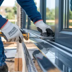 Jak zrobić parapet z blachy - proste kroki i cenne wskazówki
