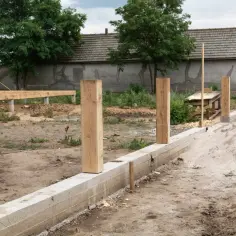 Jaki fundament pod ogrodzenie? Poznaj najlepsze rozwiązania