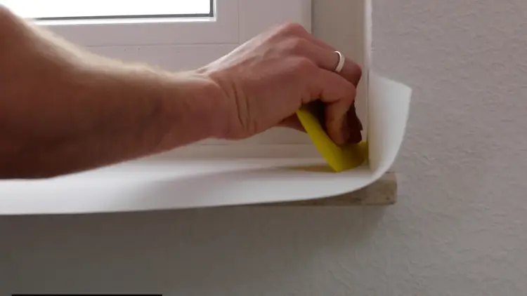 Jak okleić parapet? Praktyczny poradnik DIY krok po kroku